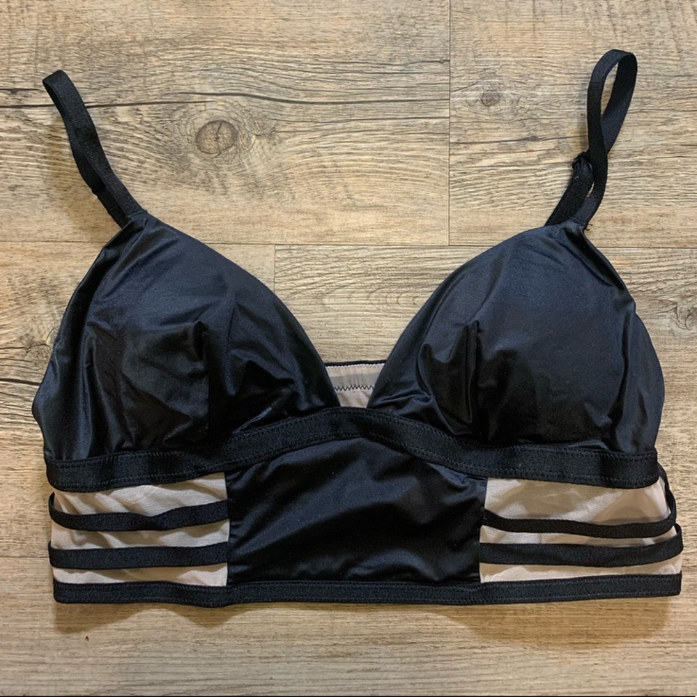 Victoria’s Secret bralette mesh details